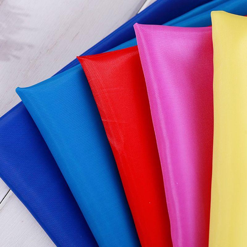 Nefes Alabilir Boyalı Tafta Polyester Kumaş